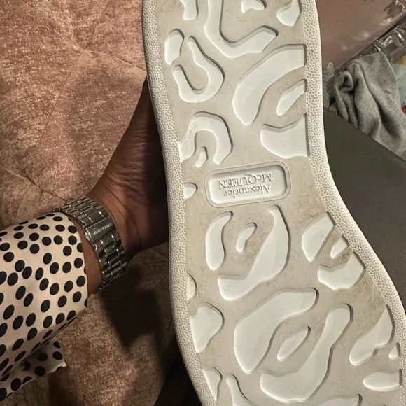 Shoes worn once- brought for my son and it’s too small